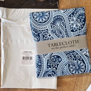 Elegant Outdoor Blue Paisley Print Tablecloth
